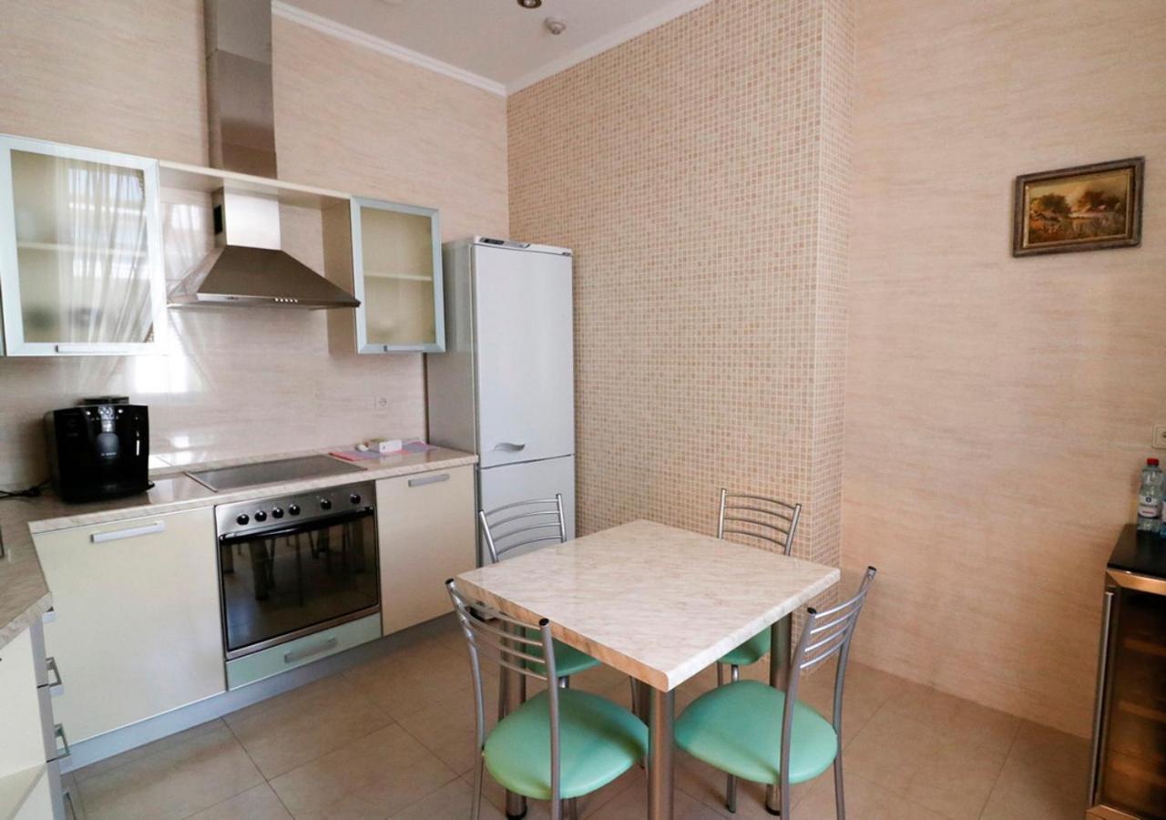 Vip Apartments Dipservice Hall ミンスク エクステリア 写真