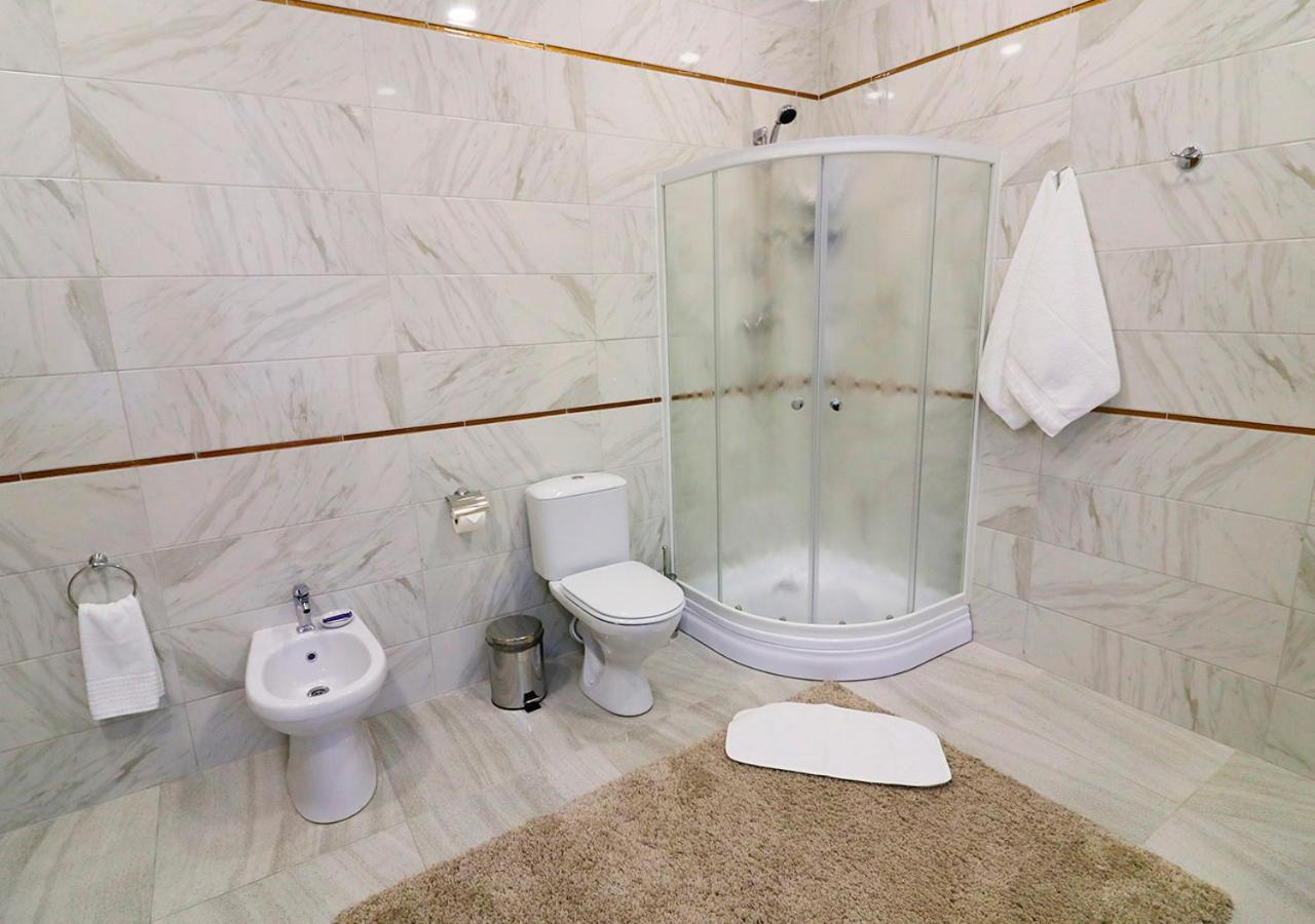 Vip Apartments Dipservice Hall ミンスク エクステリア 写真