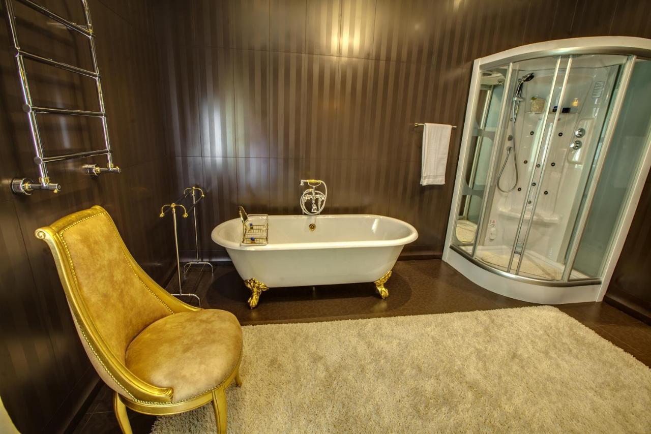 Vip Apartments Dipservice Hall ミンスク エクステリア 写真